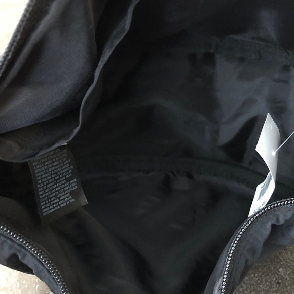 Uniqlo Black Crossbody Bag - Picture 4 of 11